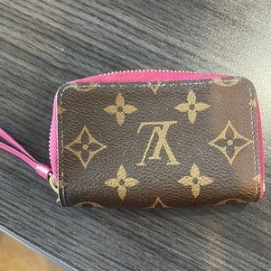 Authentic Louis Vuitton mini wallet.
